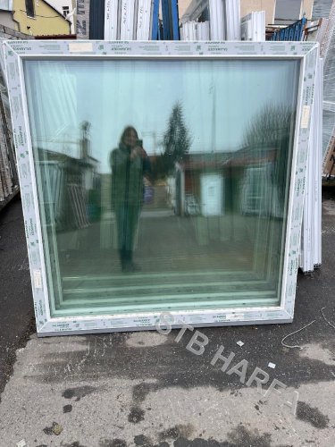 OKNO 145x145 FIXNI  TROJSKLO 